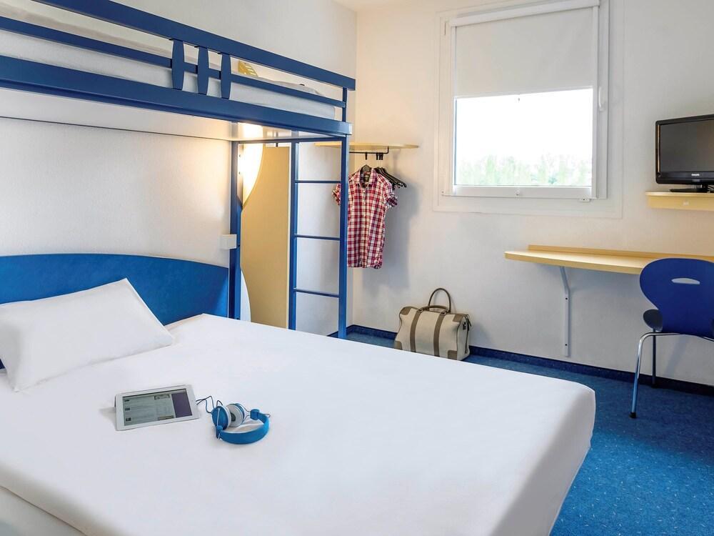 Ibis Budget Rueil Malmaison Zewnętrze zdjęcie